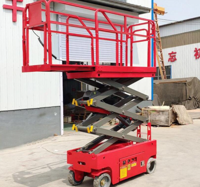 宣威移动剪叉式升降机